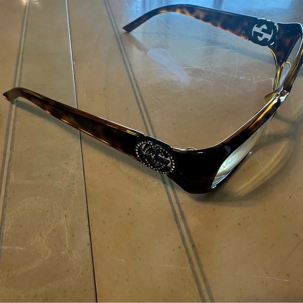 Gucci Women's Elegant Brown Glasses